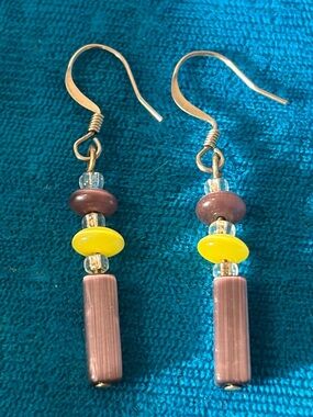 3/$30✨💜☀️Vintage Purple & Sunbeam Yellow 1” Glass Dangles☀️💜1980s/90s